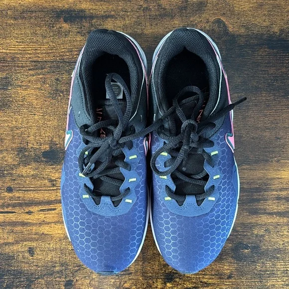 Nike women’s size 7 sneakers - Picture 2 of 6